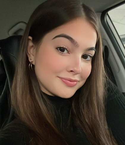 <em>Camila Torres</em>